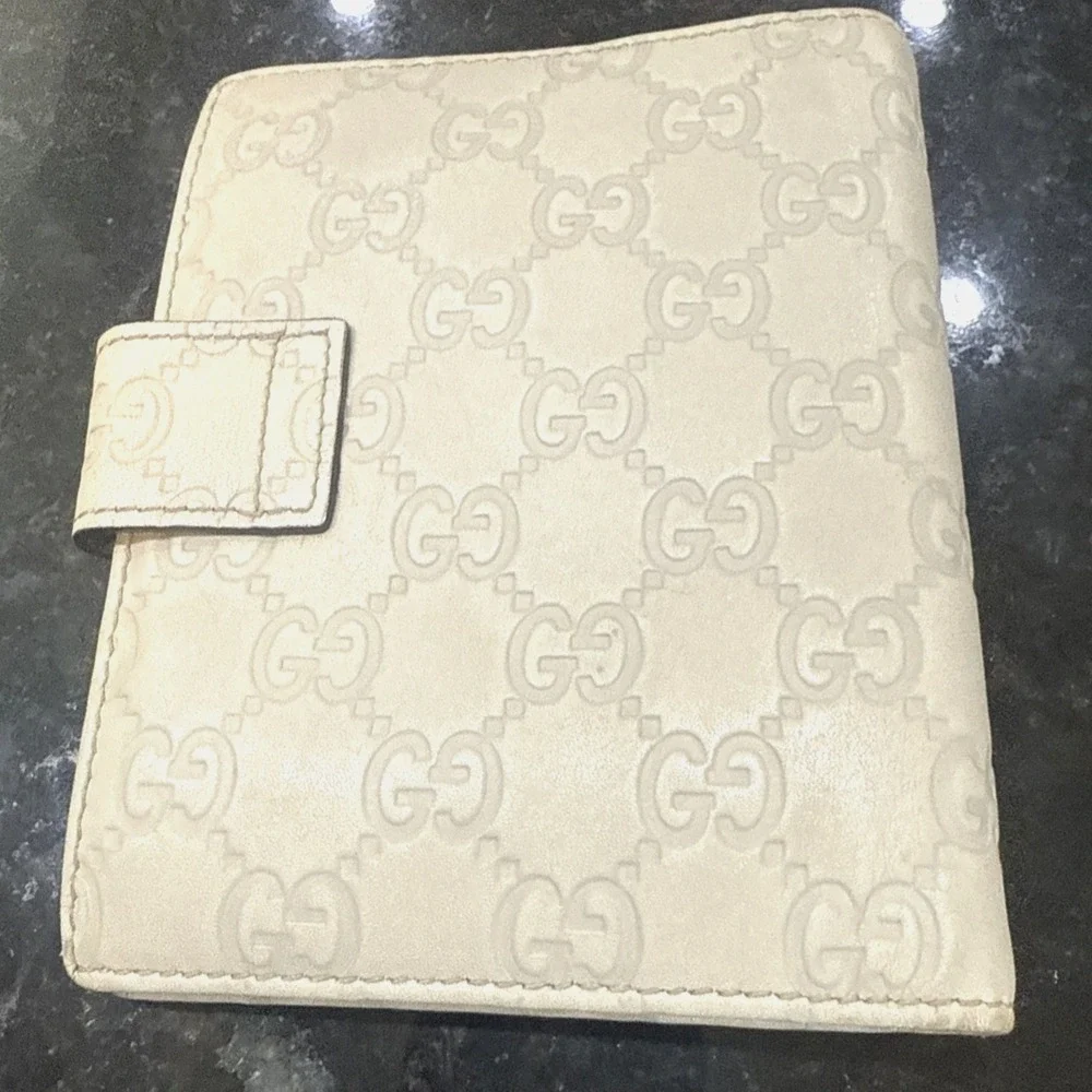 Gucci Cream Monogram Heart Snap Passport Wallet